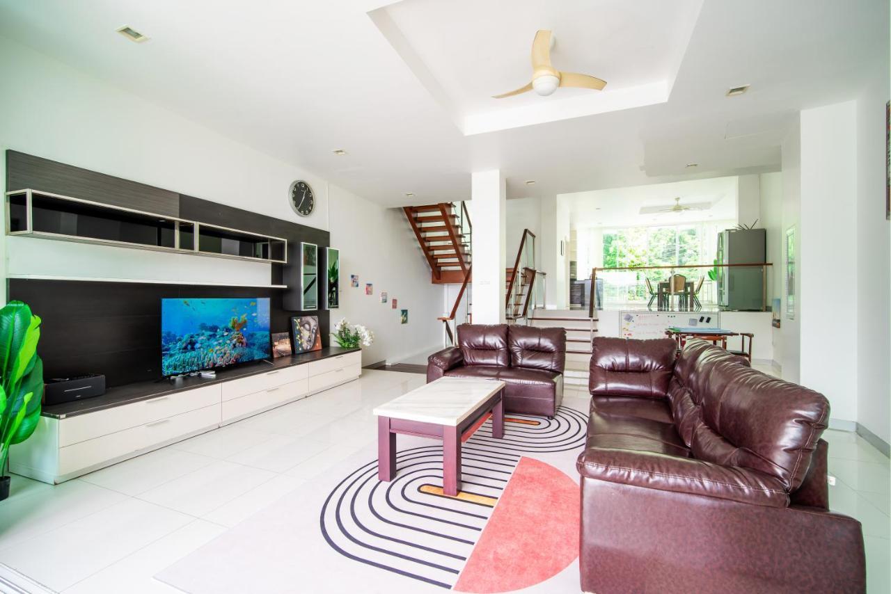 Villa2：四卧泳池别墅/两个海景房/近班赞酒吧街 Вилла Patong