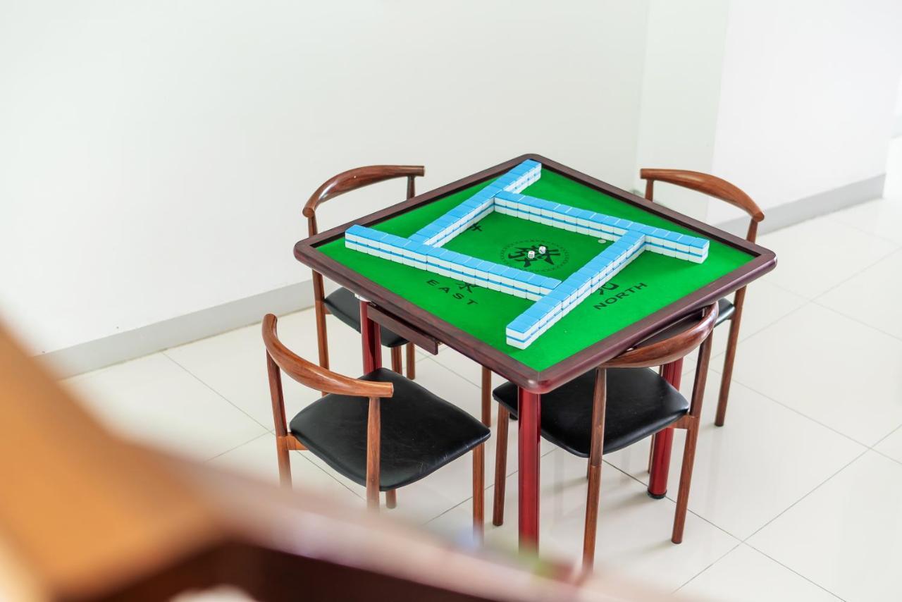 Villa2：四卧泳池别墅/两个海景房/近班赞酒吧街 Вилла *